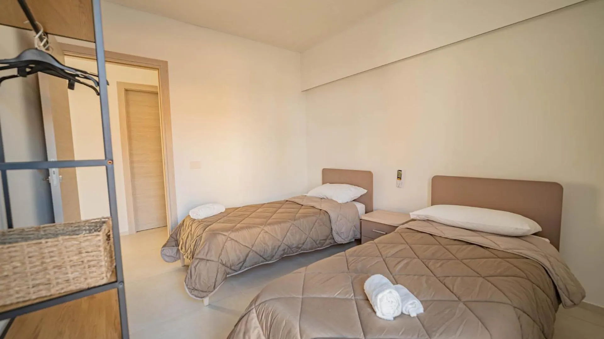 Апартаменты Itaca, Casa Vacanze A Casuzze Марина-ди-Рагуза