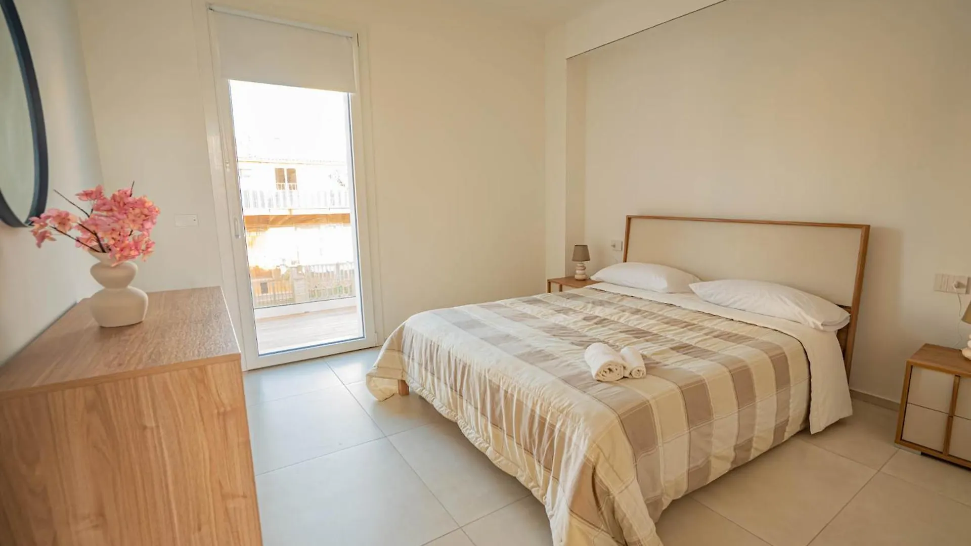 Апартаменты Itaca, Casa Vacanze A Casuzze Марина-ди-Рагуза