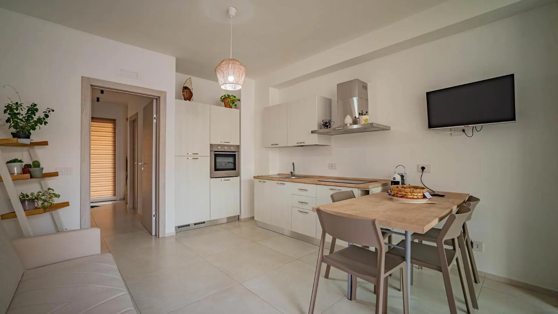 Itaca, Casa Vacanze A Casuzze مارينا دي راغوزا